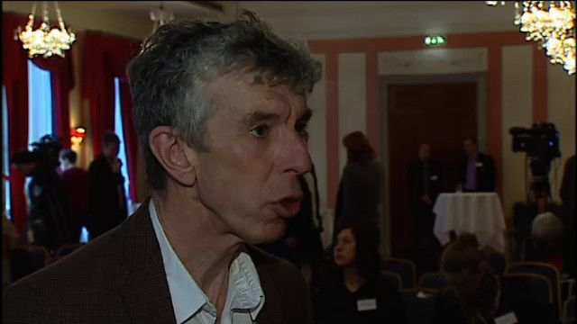 UR Samtiden - Cykliska förlopp : Intervju med Arne Jarrick från Vetenskapsrådet