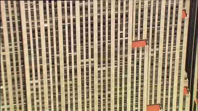 Underverk i världen : Rockefeller Center och Derinkuyu, den underjordiska staden