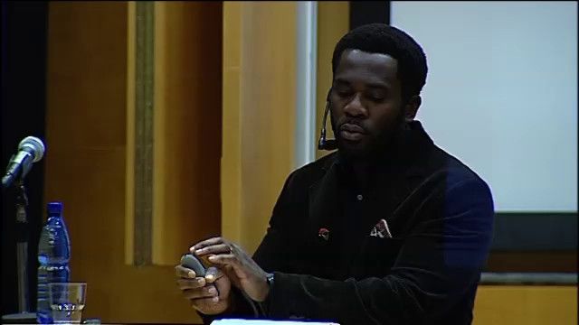 UR Samtiden - Antiterrorindustrin - måltavla förorten : Ett decennium med antiterrorindustrin