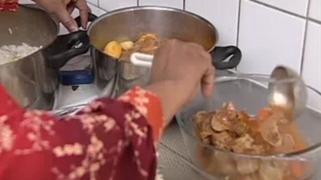 Världens fest i Sverige - nordkurdiska : Ramadan - fasta och fest