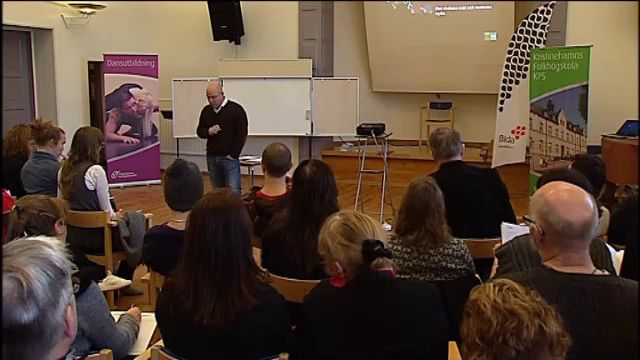 UR Samtiden - Att upptäcka nya världar : Om skolans mål och scenkonstens nytta
