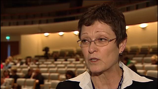 UR Samtiden - Psykisk ohälsa : Rektor Astrid Sundström Lindström