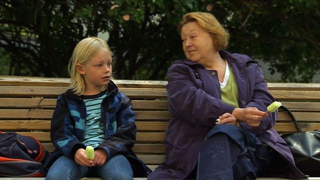 Elias och de stora frågorna : Ensam