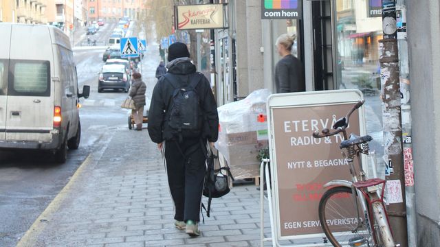 Barnaministeriet Dokumentär : Vid sidan av