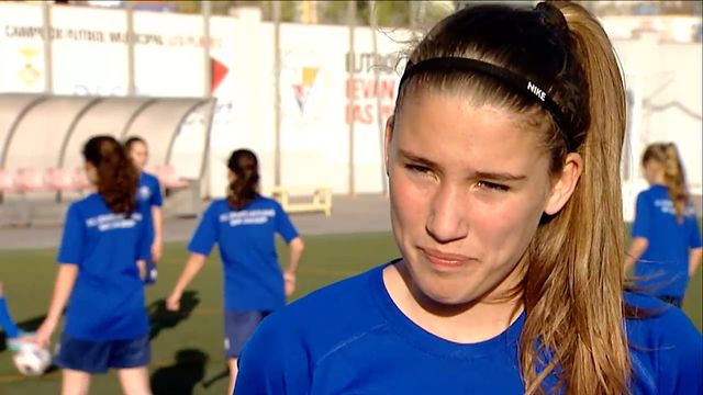 Världens fotboll : Med könet på fotbollsplan