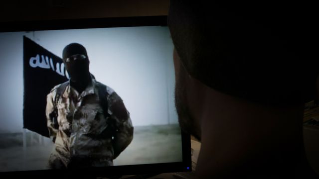 Skolministeriet : Kan skolan stoppa terrorresorna?