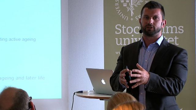 UR Samtiden - Hur länge orkar vi arbeta? : Skilda världar för pensionärer