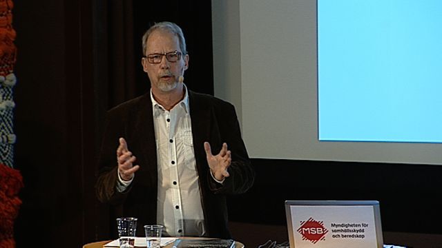 UR Samtiden - Är sociala risker ett hot mot samhället? : Social grogrund och sociala risker