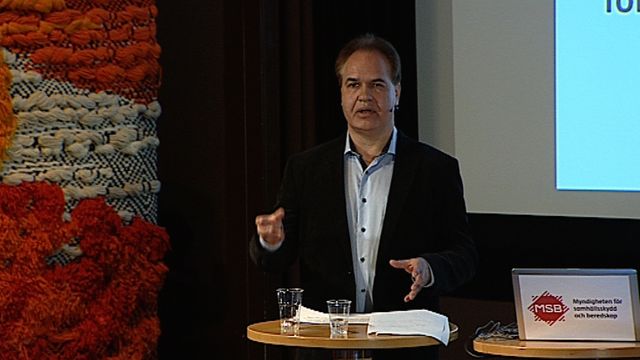 UR Samtiden - Är sociala risker ett hot mot samhället? : Hatbrott som en social risk