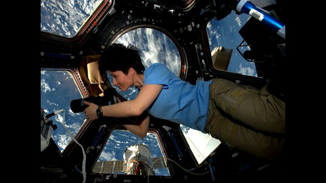 UR Samtiden - 100 astronauter på svensk jord : Att leka Stålmannen 24 timmar om dygnet
