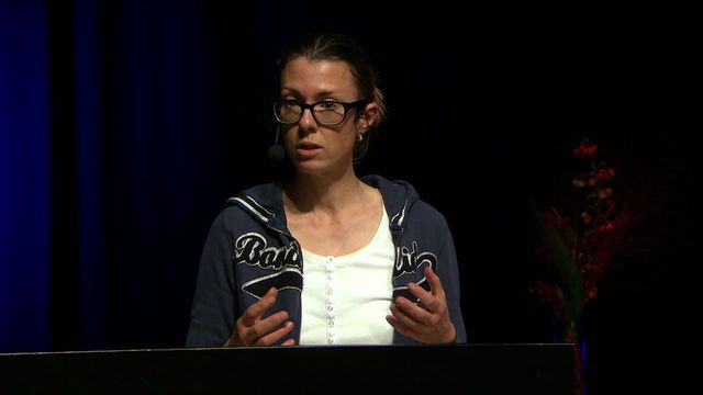 UR Samtiden - Malmöforskare föreläser 2015 : Varför slog Facebook men inte minidisc?