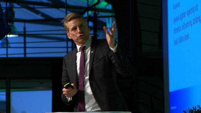 UR Samtiden - Klimatforum 2016 : Regeringens arbete med hållbar konsumtion