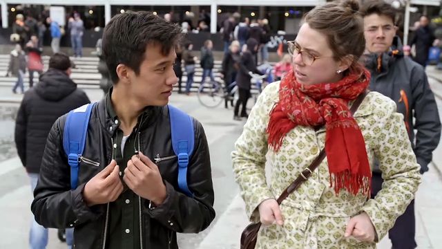 Det goda landet - syntolkat : Läraren Maja