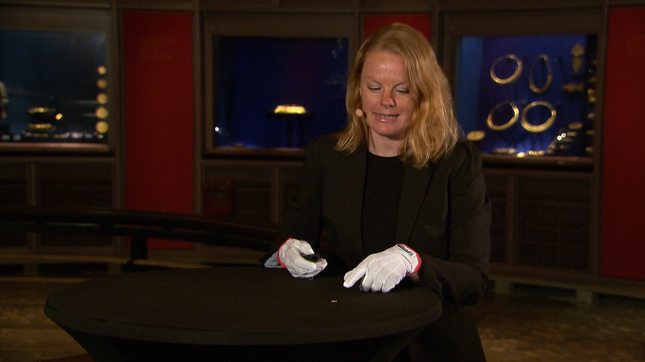 Karolina Myuller yalangoch