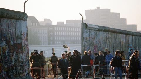 Berlinmurens uppgång och fall