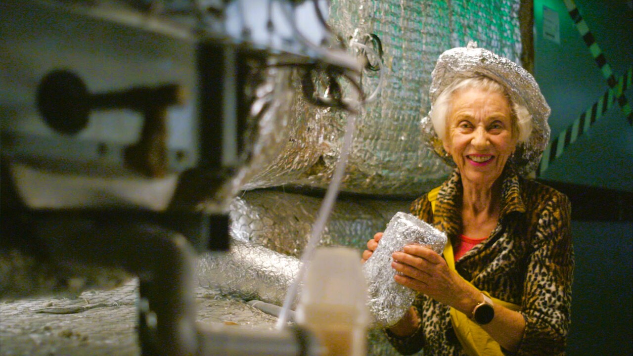 Ularning emchaklarini sorish video