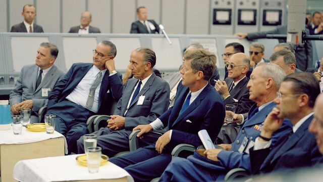 Bild ur Nazisternas nya befattningar