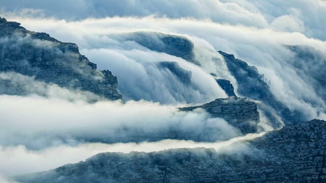 En resa bland molnen
