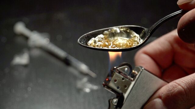 Bild ur Alkohol och droger som dövar smärta