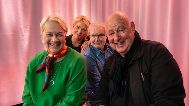 Bild ur När bonusfamiljen klampar in och om att smyga fram ur skuggorna