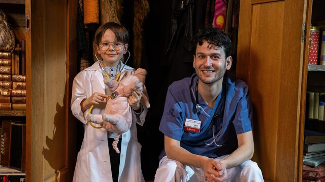 Bild ur Doktor Samuel läser Såret
